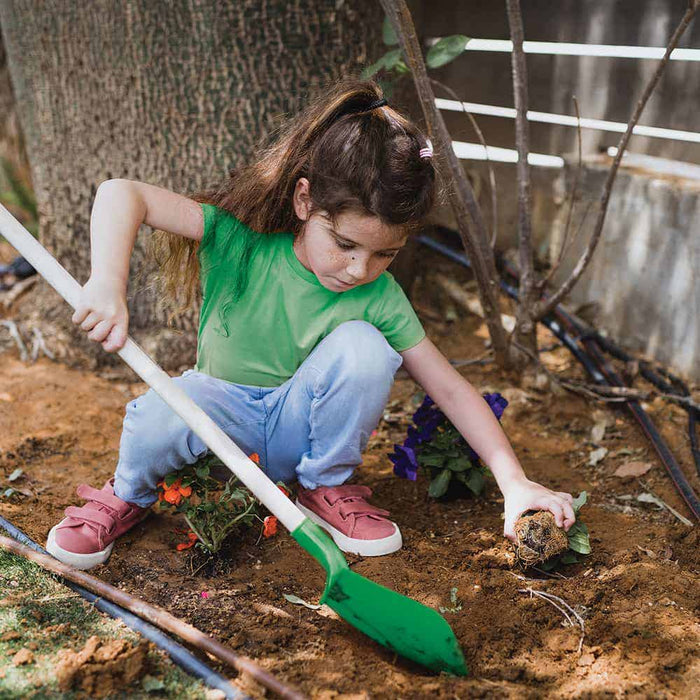 Miracle-Gro Shovel