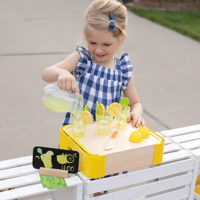 Pretendables Lemonade by Fat Brain Toys